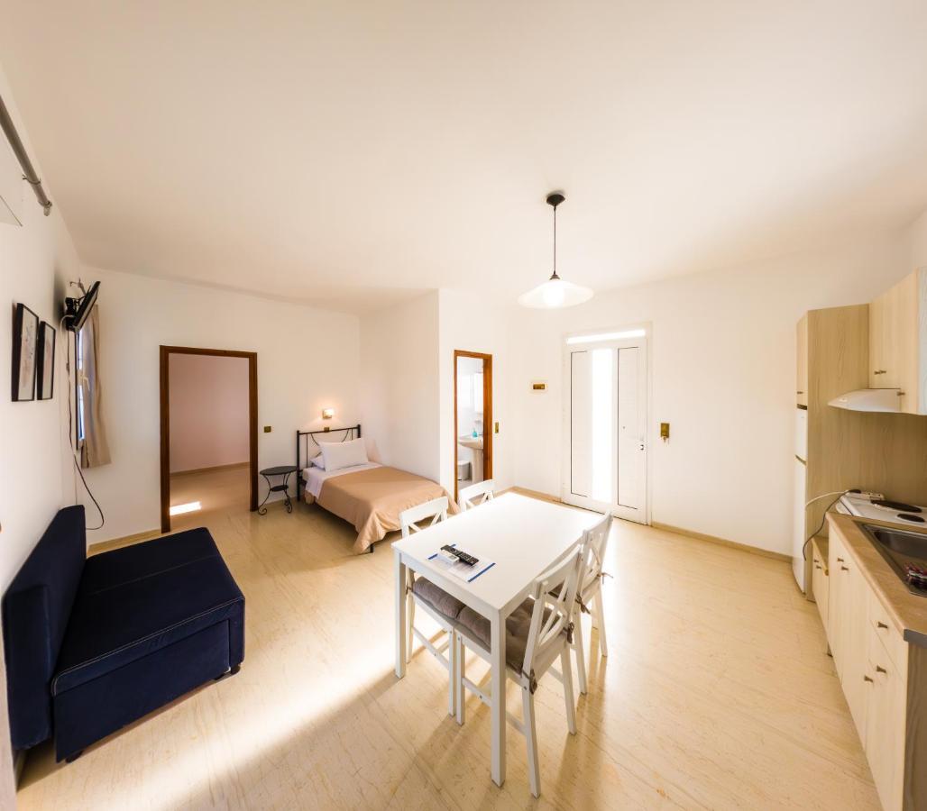 Anna Ageliki Aparthotel Damnoni Exterior photo