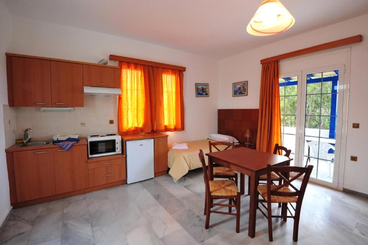 Anna Ageliki Aparthotel Damnoni Exterior photo